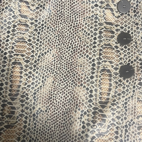 Brand new! Tag on! Too small on me - Picture 6 of 6